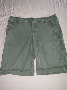 Caslon Olive Green Cotton Shorts - Casual Five-Pocket Style